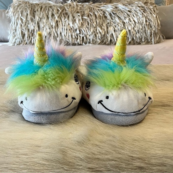 UNICORN Plush Slippers Rainbow Puffy Novelty Smiling Comfy Cozy Cute 7 8 White - Picture 3 of 15